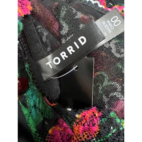 Torrid Unlined Lace Crop Bralette Jenna Pop Floral Rich Black Pristine Size 00/M - Picture 6 of 7